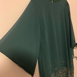 Pull over flare sleeve dress